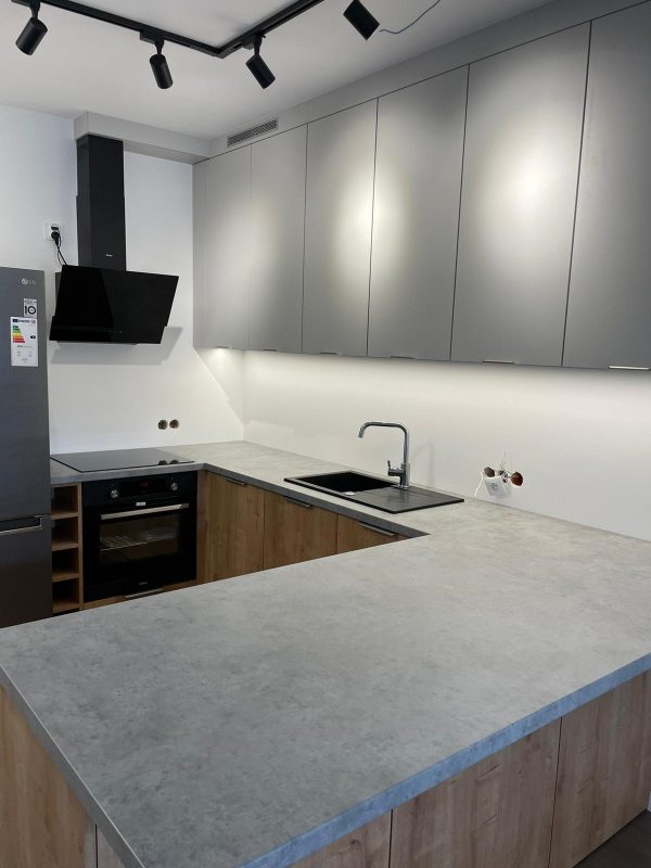 fe0e8940-a9c7-4602-b2fc-ae6ed89e6c05